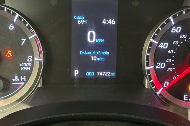Used 2020 Toyota Highlander LE AWD/4WD image 30
