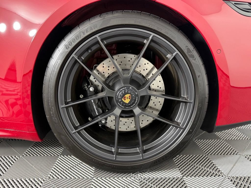 Certified 2026 Porsche 911 Targa 4 GTS AWD/4WD image 15
