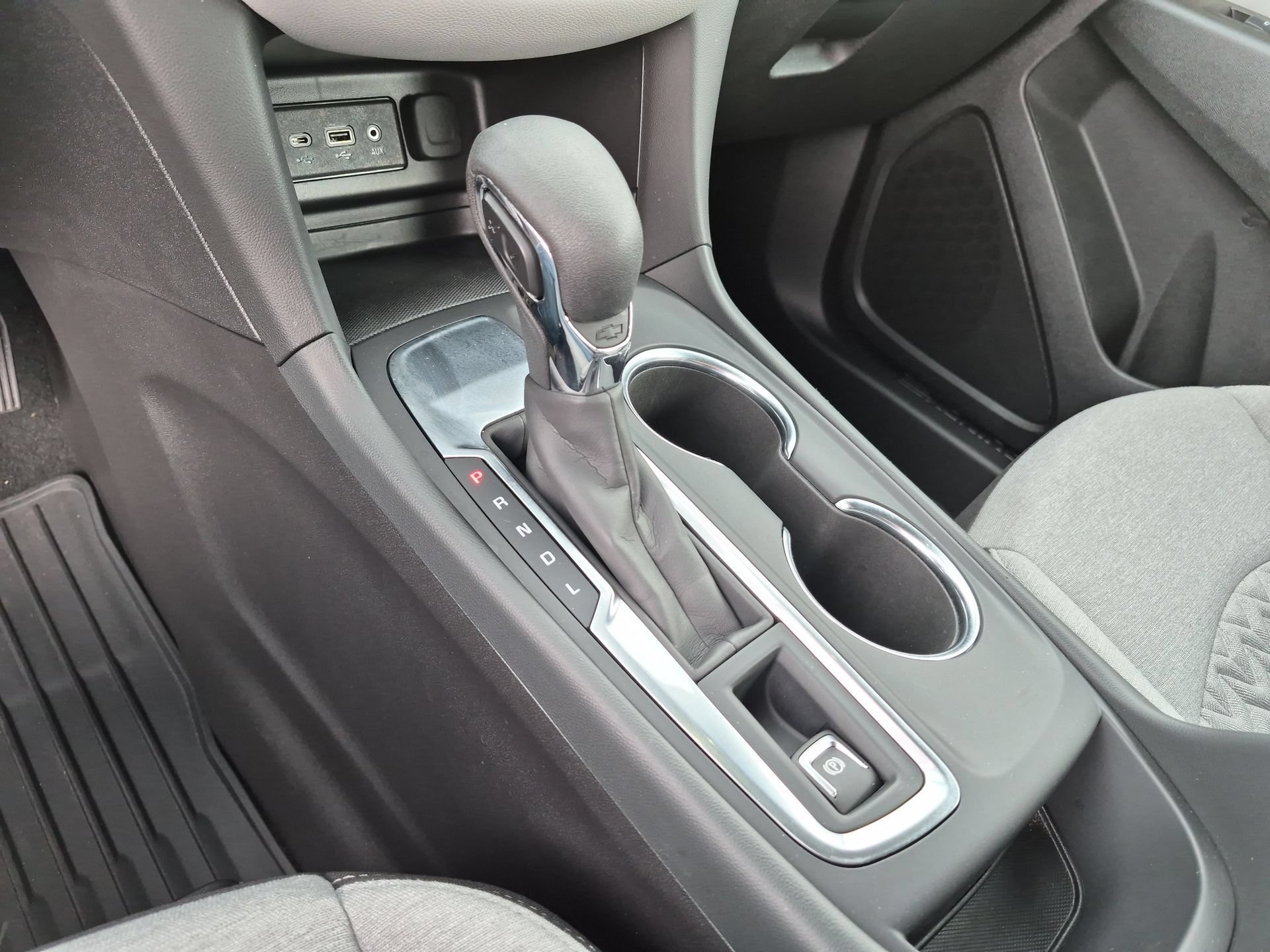 Certified 2024 Chevrolet Equinox LS FWD image 16