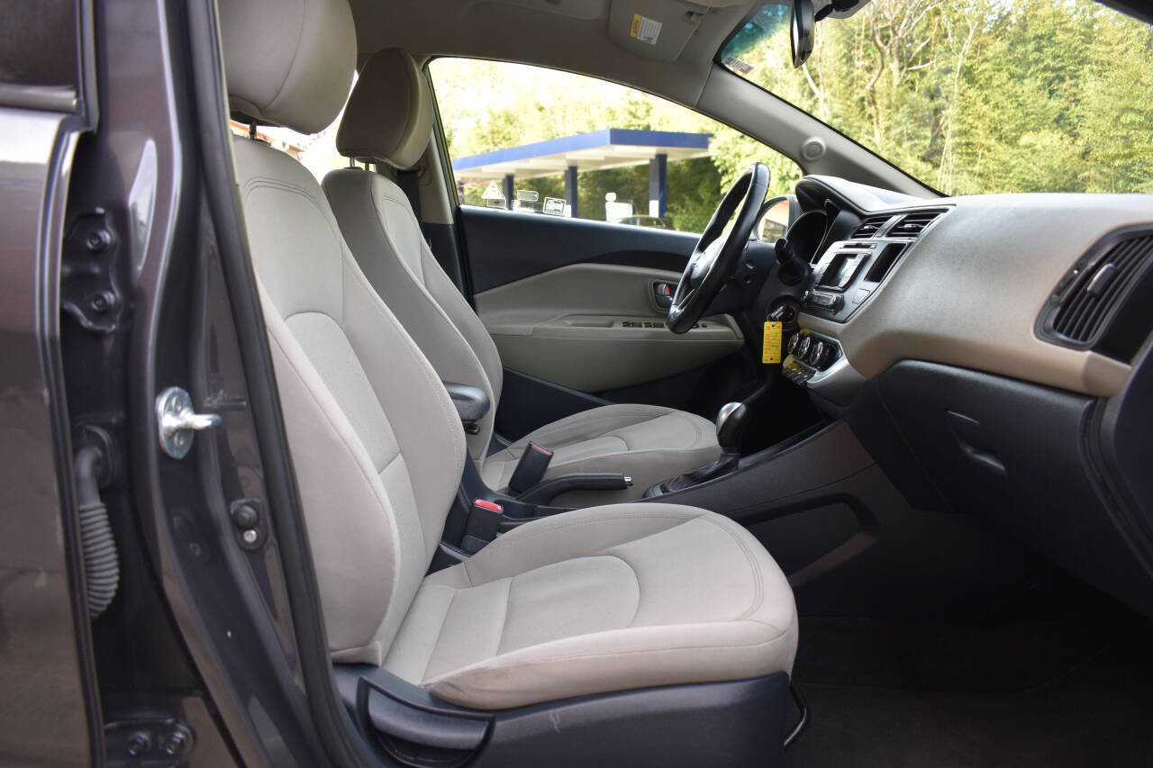 Used 2015 Kia Rio EX w/ Convenience Package FWD image 8