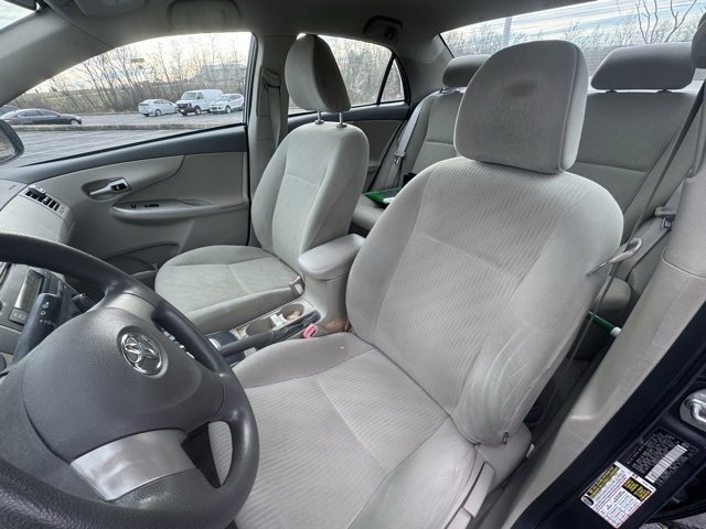 Used 2010 Toyota Corolla LE image 9