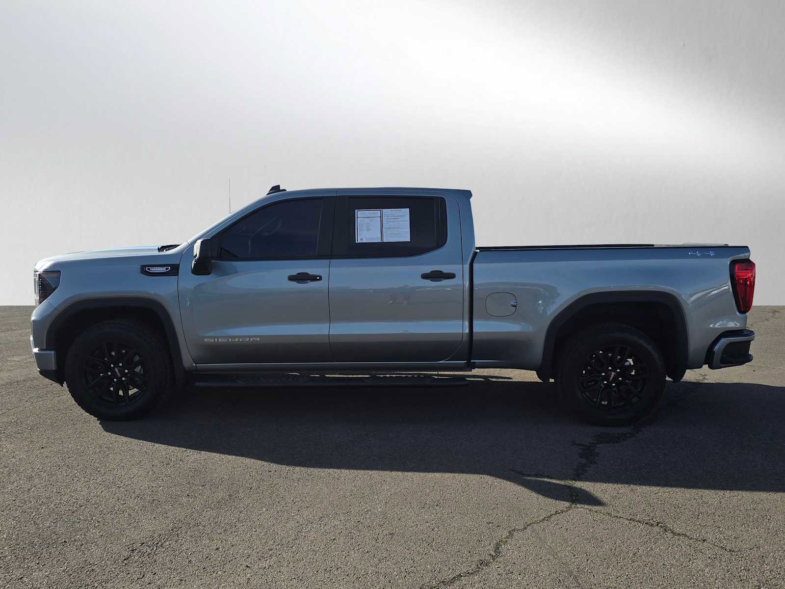 Used 2025 GMC Sierra 1500 Pro w/ Graphite Edition image 7