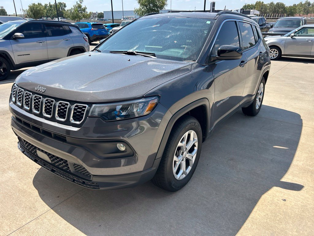 Used 2024 Jeep Compass Latitude