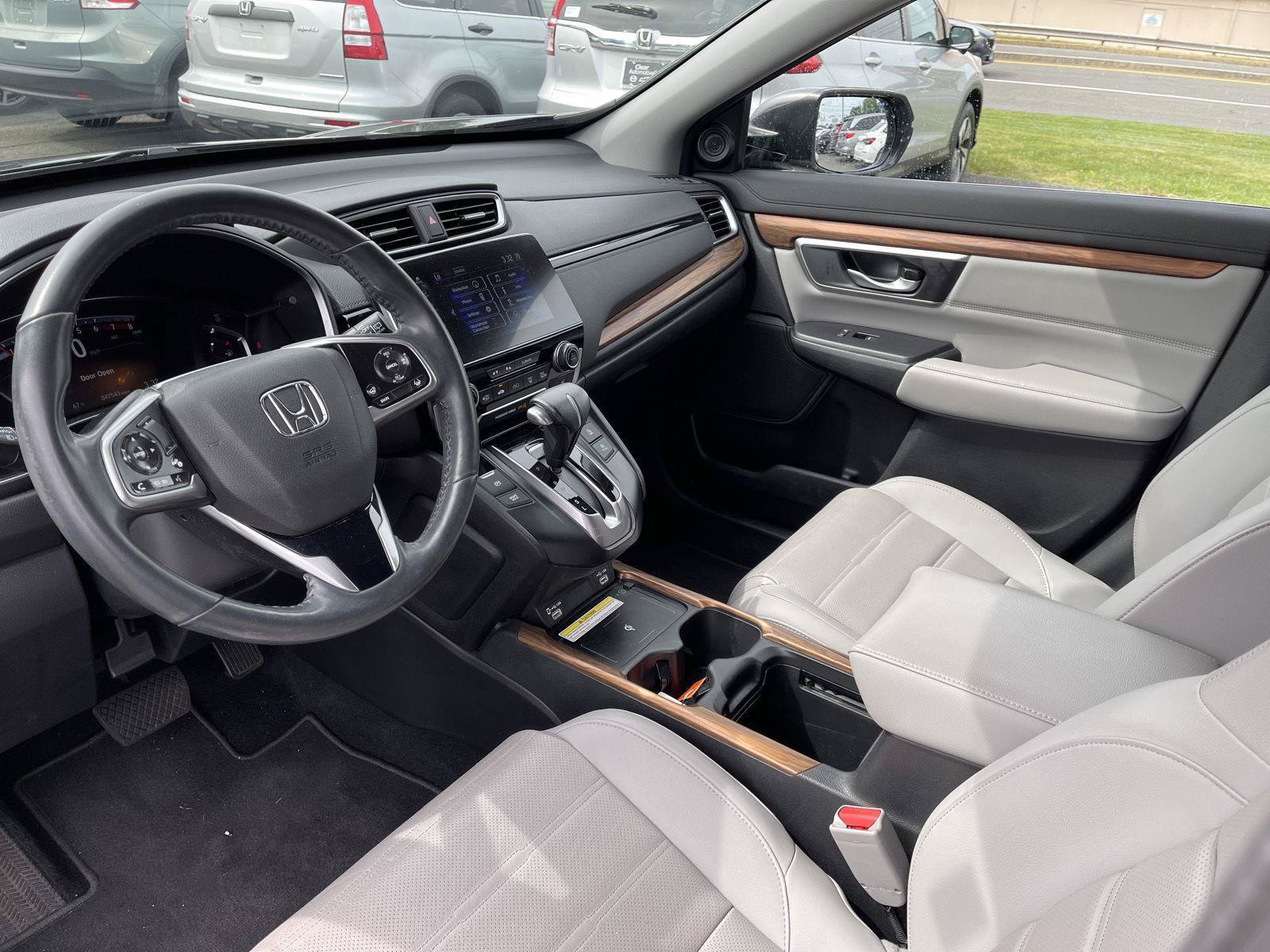 Used 2021 Honda CR-V Touring image 4