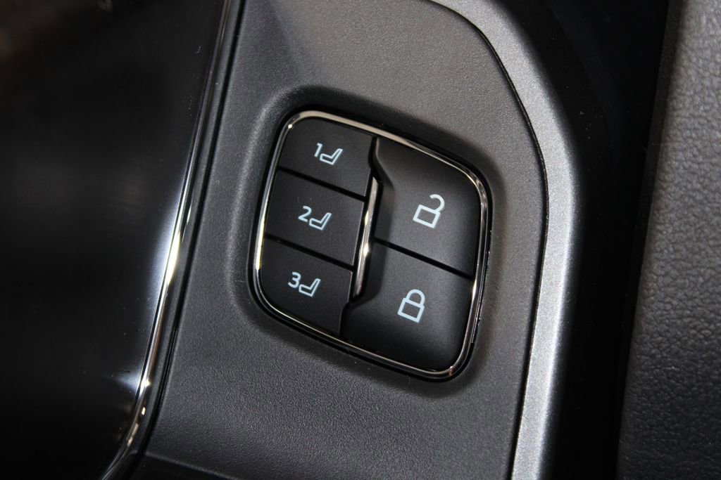 New 2026 Ford F350 Lariat AWD/4WD image 44