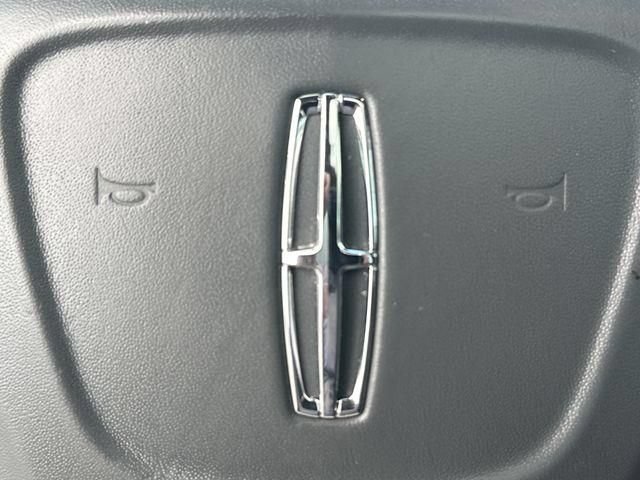 Used 2022 Lincoln Nautilus Reserve FWD image 27