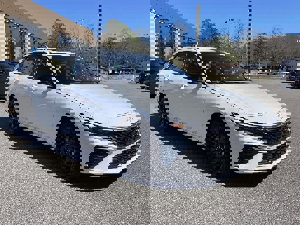 New 2026 Hyundai Elantra Sport image 22