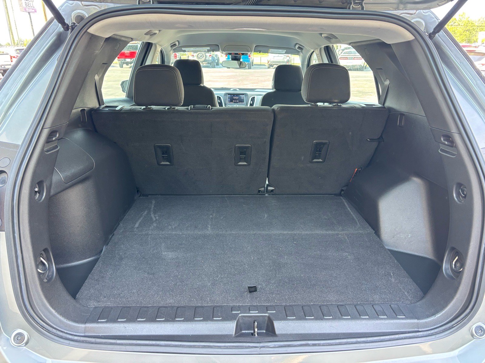 Used 2023 Chevrolet Equinox LS FWD image 11