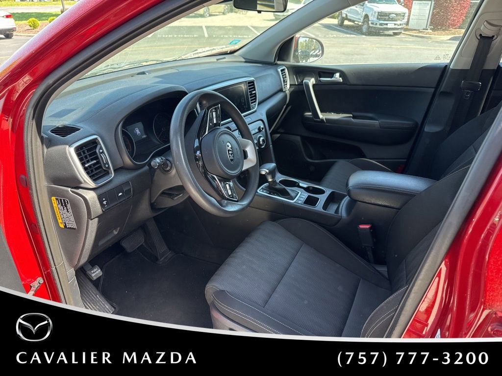 Used 2021 Kia Sportage LX image 7