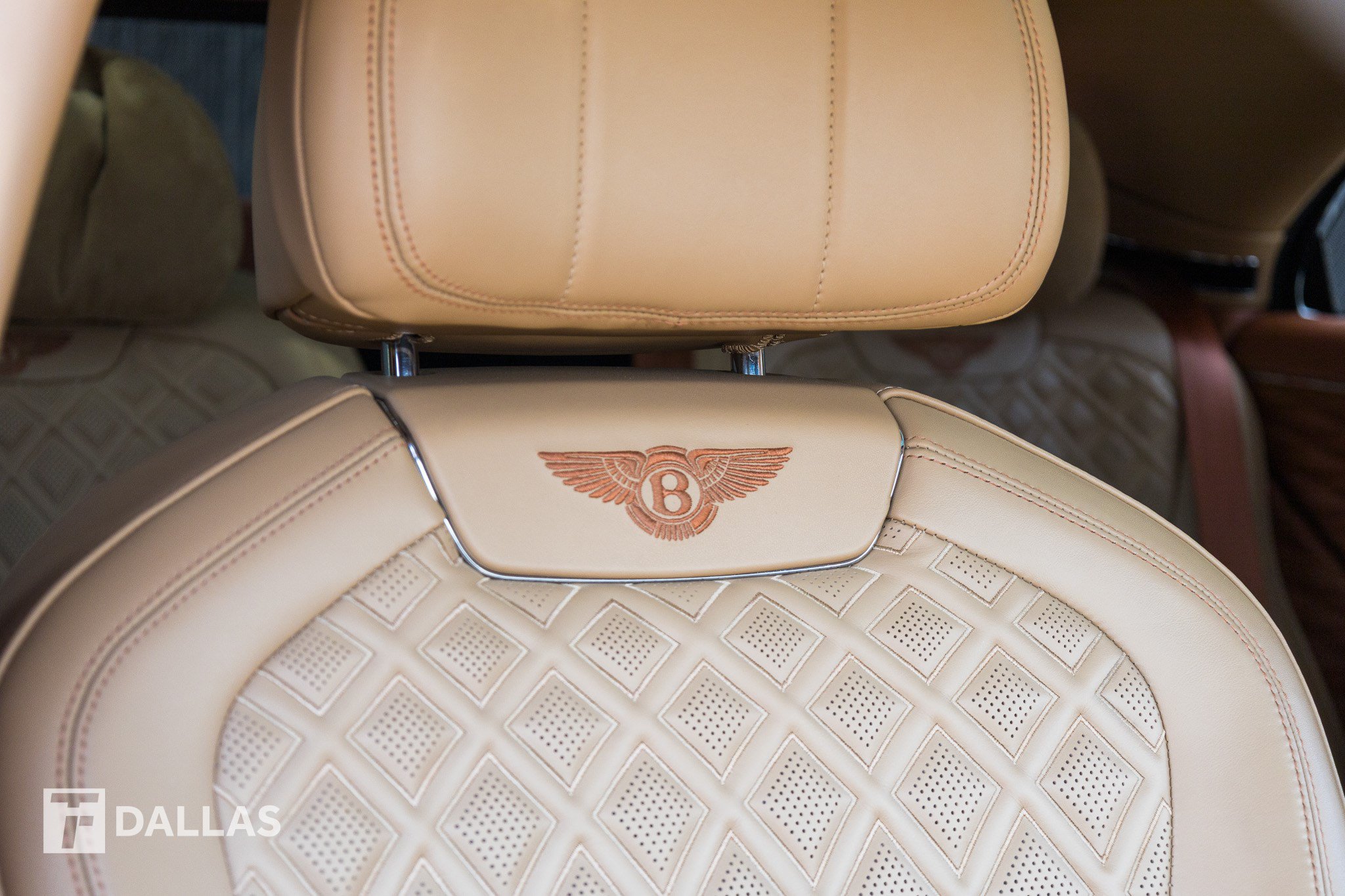 Used 2022 Bentley Flying Spur W12 AWD/4WD image 47