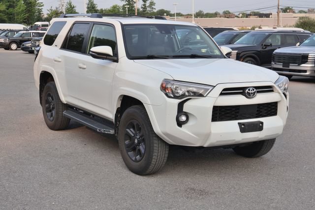 Used 2021 Toyota 4Runner SR5 Premium w/ Moonroof Package AWD/4WD image 9