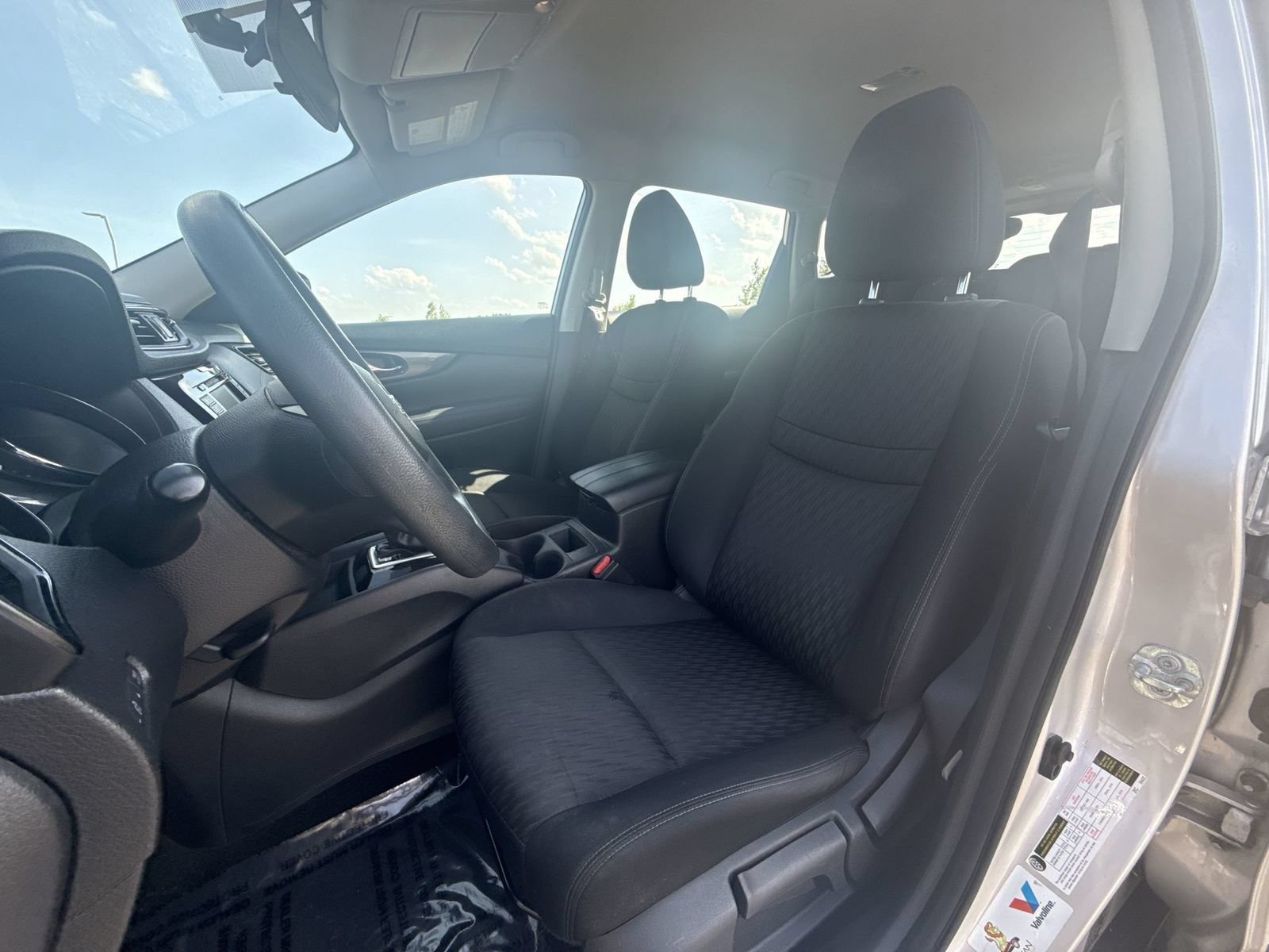 Used 2018 Nissan Rogue S AWD/4WD image 20