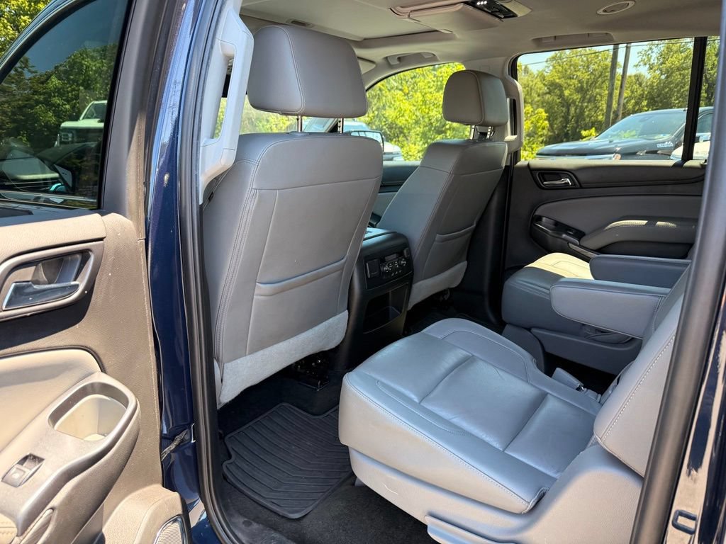 Used 2017 Chevrolet Suburban LT w/ LT Signature Package AWD/4WD image 15