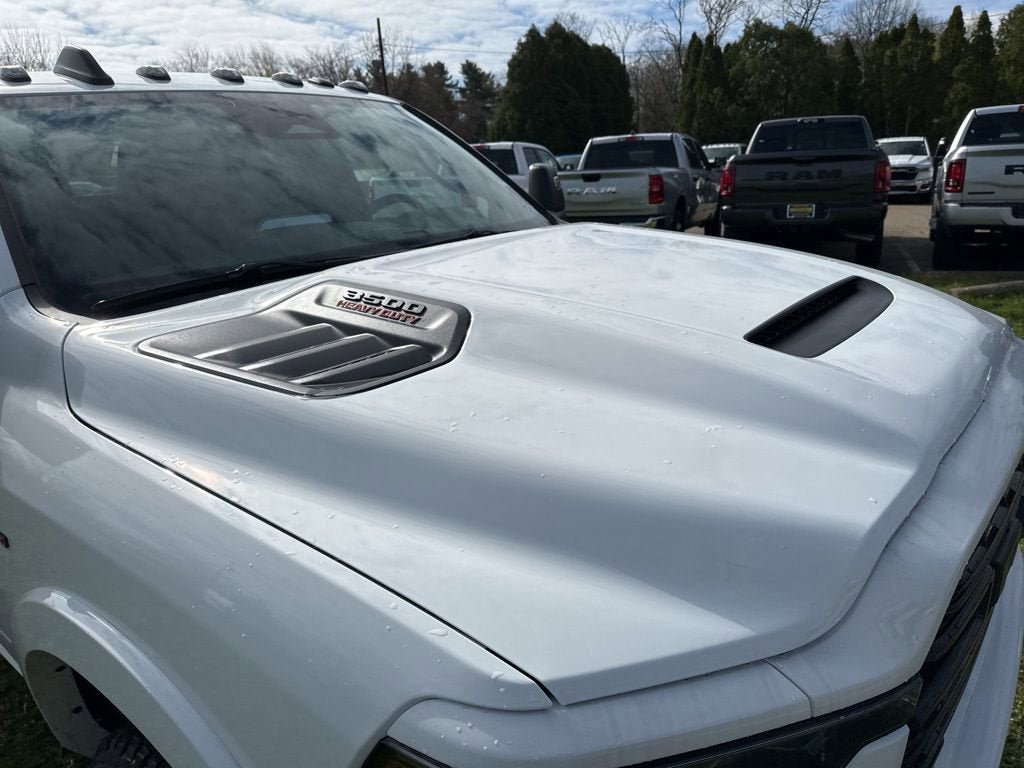 New 2026 RAM 3500 Limited AWD/4WD image 8