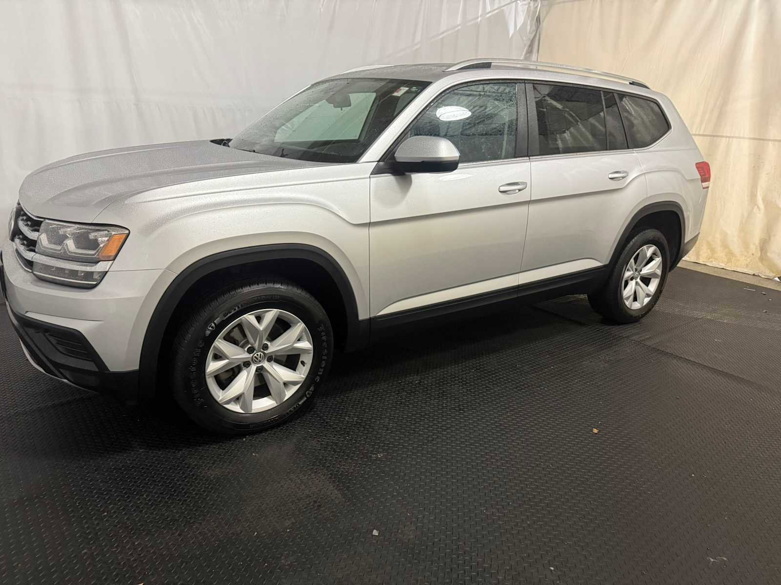 Used 2019 Volkswagen Atlas S image 2