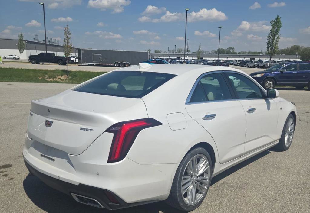 Used 2021 Cadillac CT4 Premium Luxury RWD image 2