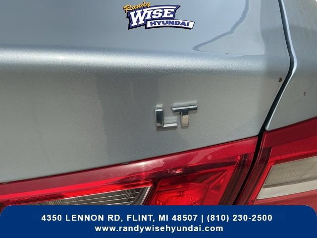 Used 2017 Chevrolet Malibu LT FWD image 32