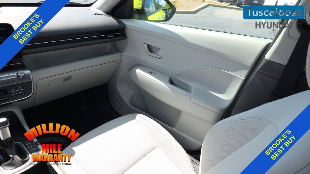 Used 2025 Hyundai Kona SEL AWD/4WD image 28