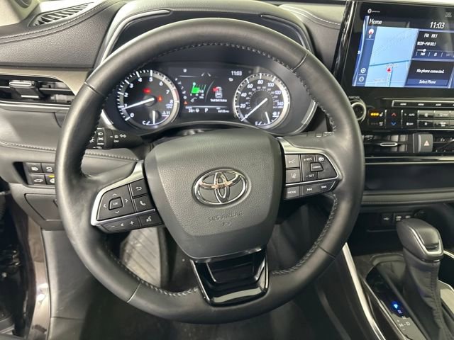 Used 2020 Toyota Highlander Limited image 14
