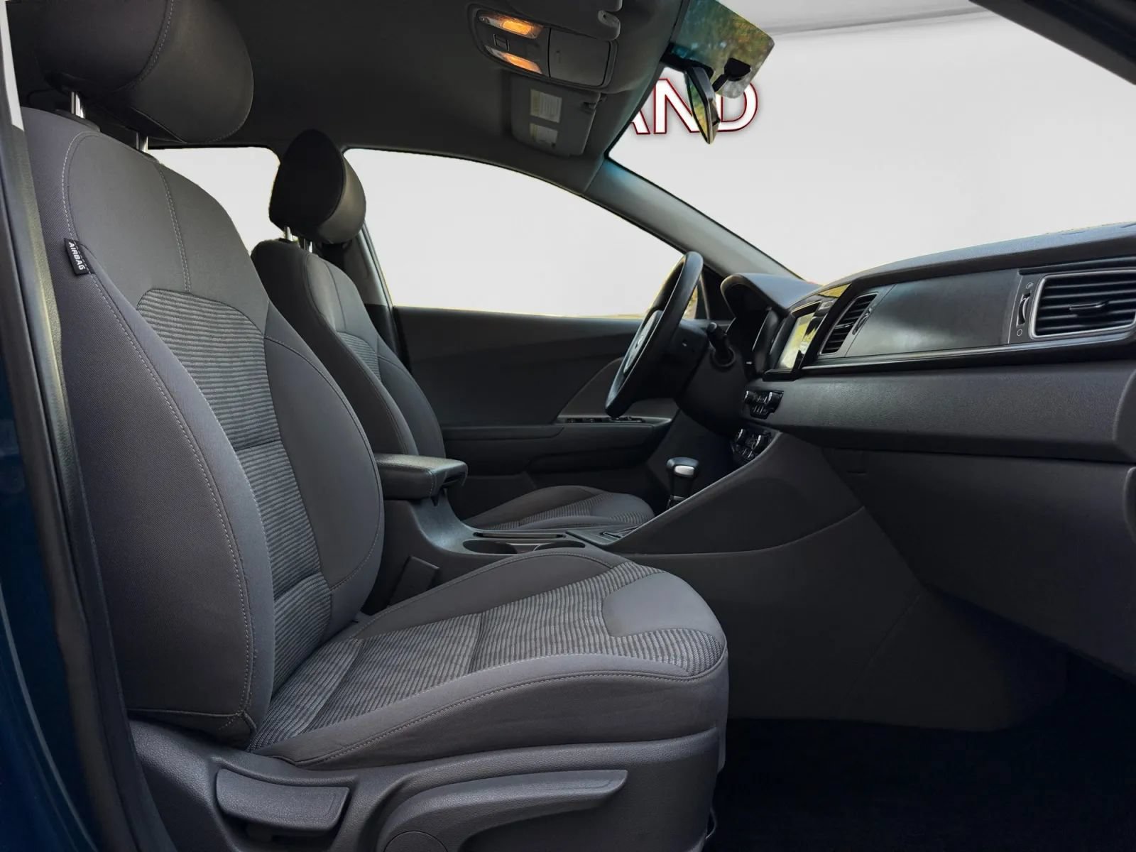 Used 2019 Kia Niro LX FWD image 24