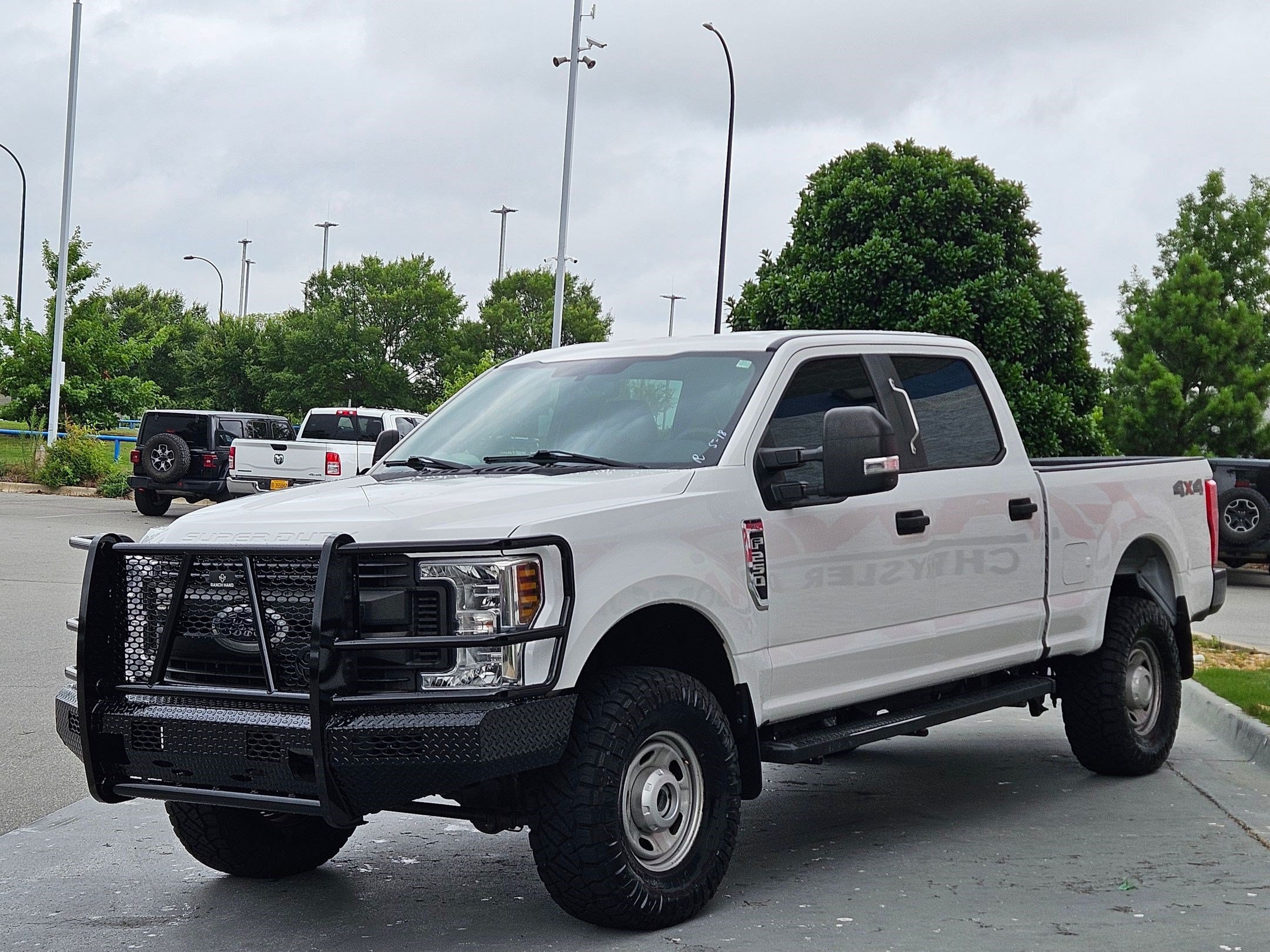 Used 2019 Ford F250 XL w/ Power Equipment Group AWD/4WD image 3