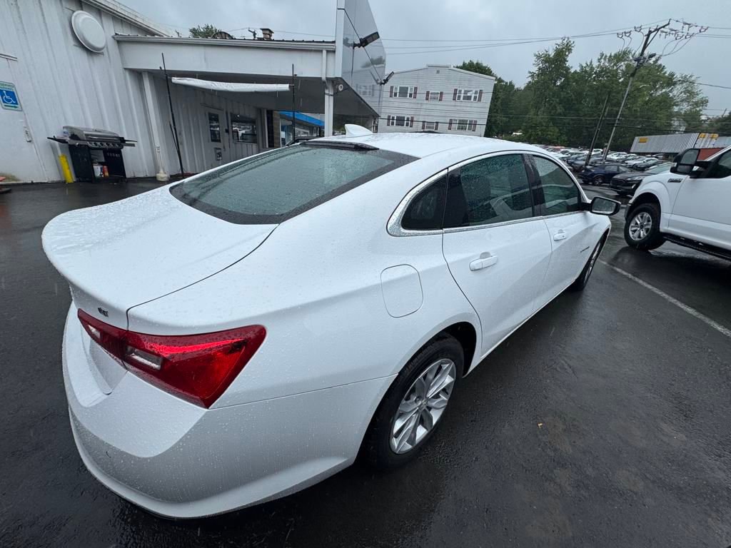 Used 2023 Chevrolet Malibu LT w/ Driver Confidence Package image 5