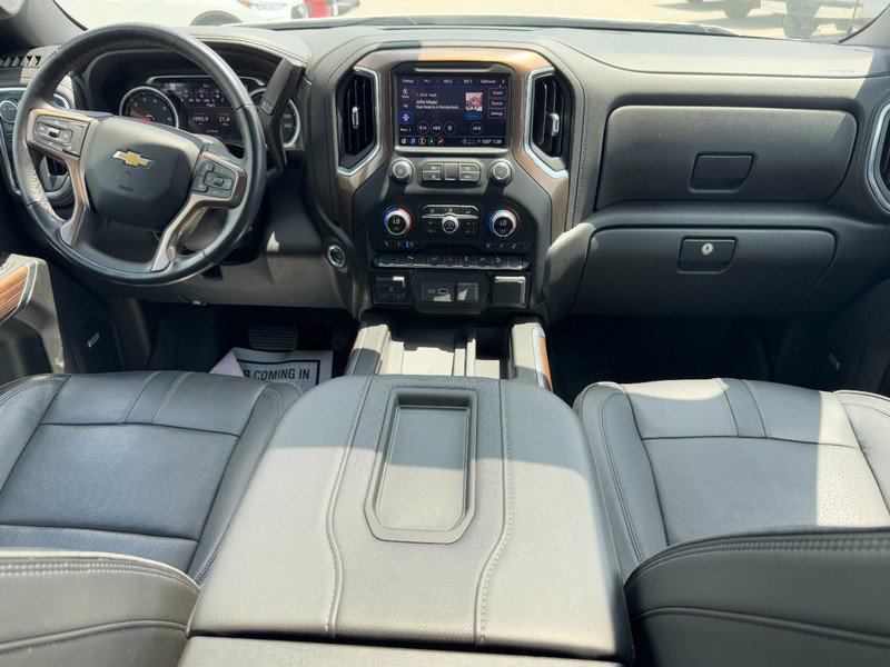 Used 2022 Chevrolet Silverado 1500 High Country w/ Z71 Off-Road Package AWD/4WD image 11