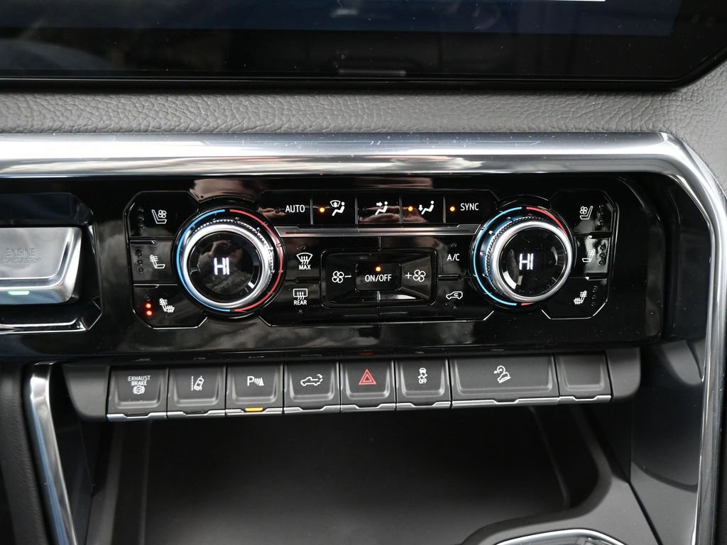 New 2026 GMC Sierra 3500 Denali w/ Denali Reserve Package image 13