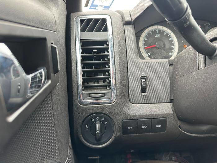 Used 2008 Ford Escape Limited AWD/4WD image 33