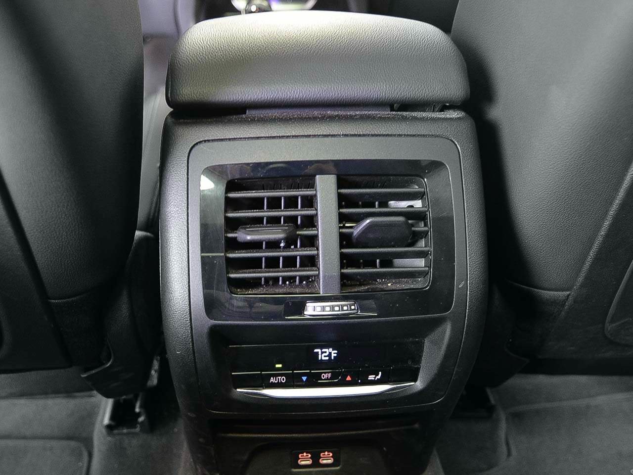 Used 2024 BMW X3 sDrive30i w/ M Sport Package RWD image 10