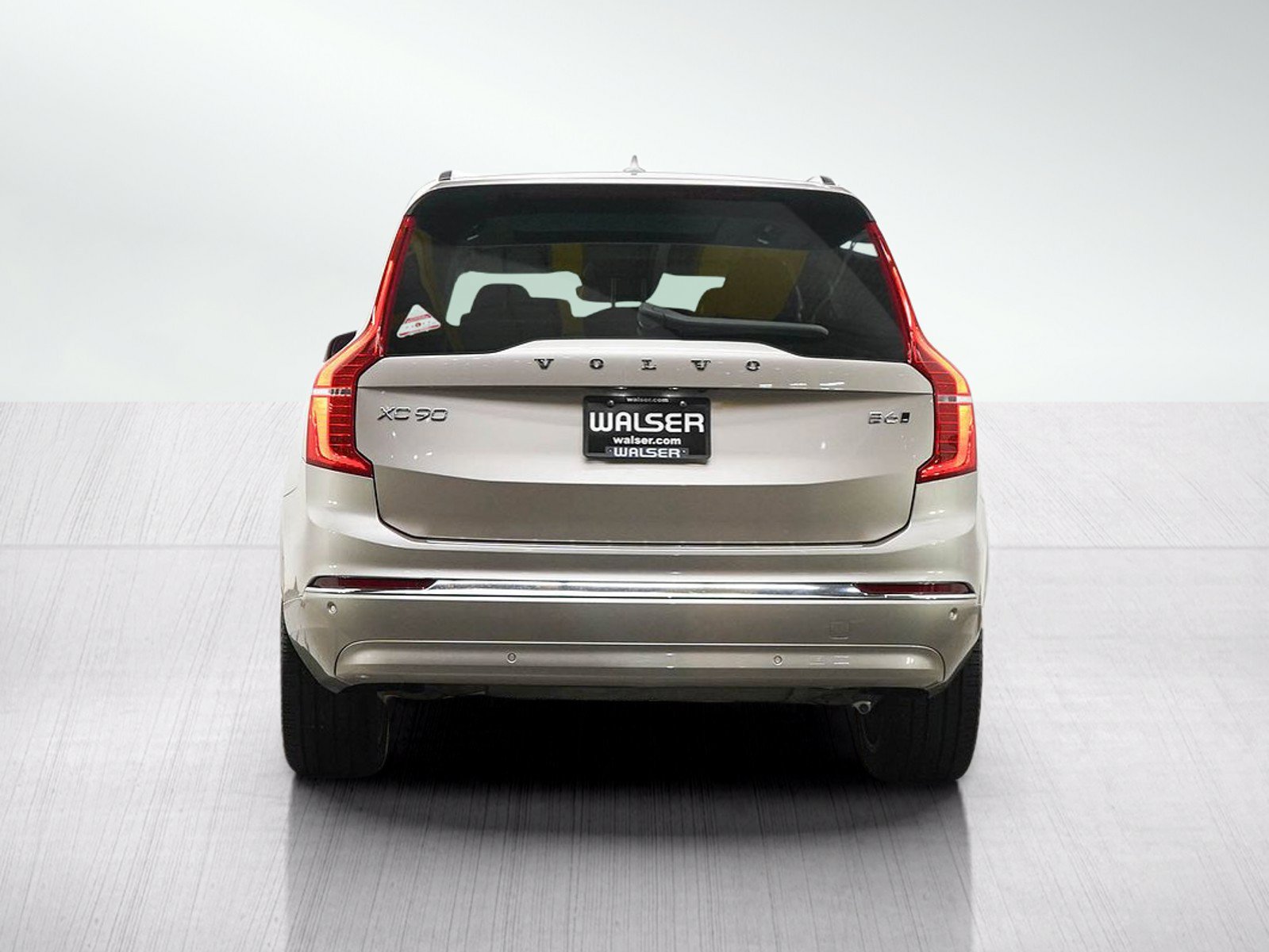 Used 2023 Volvo XC90 B6 Plus AWD/4WD image 4