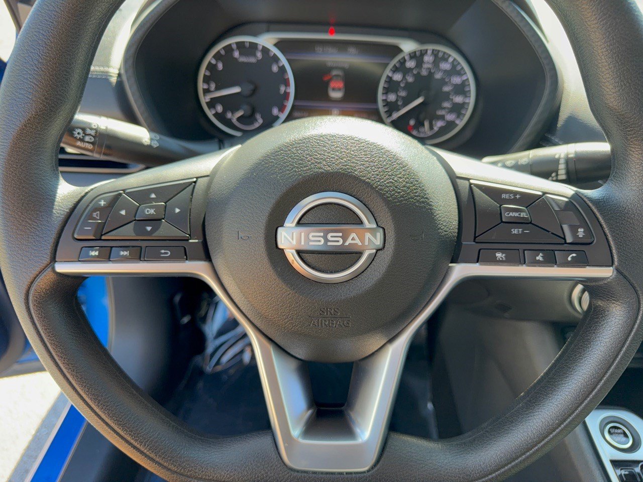 Used 2025 Nissan Sentra SV FWD image 10