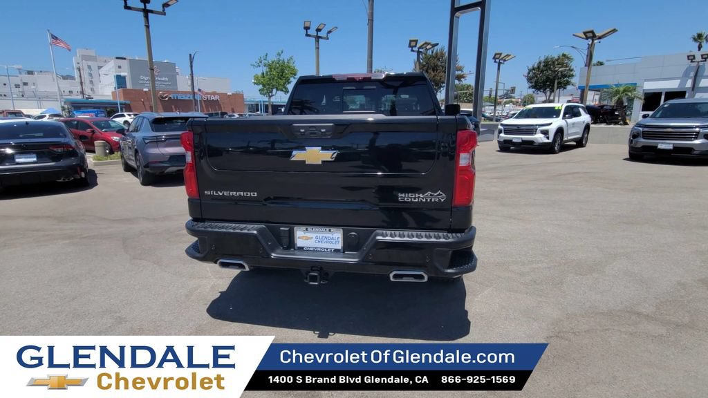 Certified 2023 Chevrolet Silverado 1500 High Country w/ High Country Premium Package AWD/4WD image 7