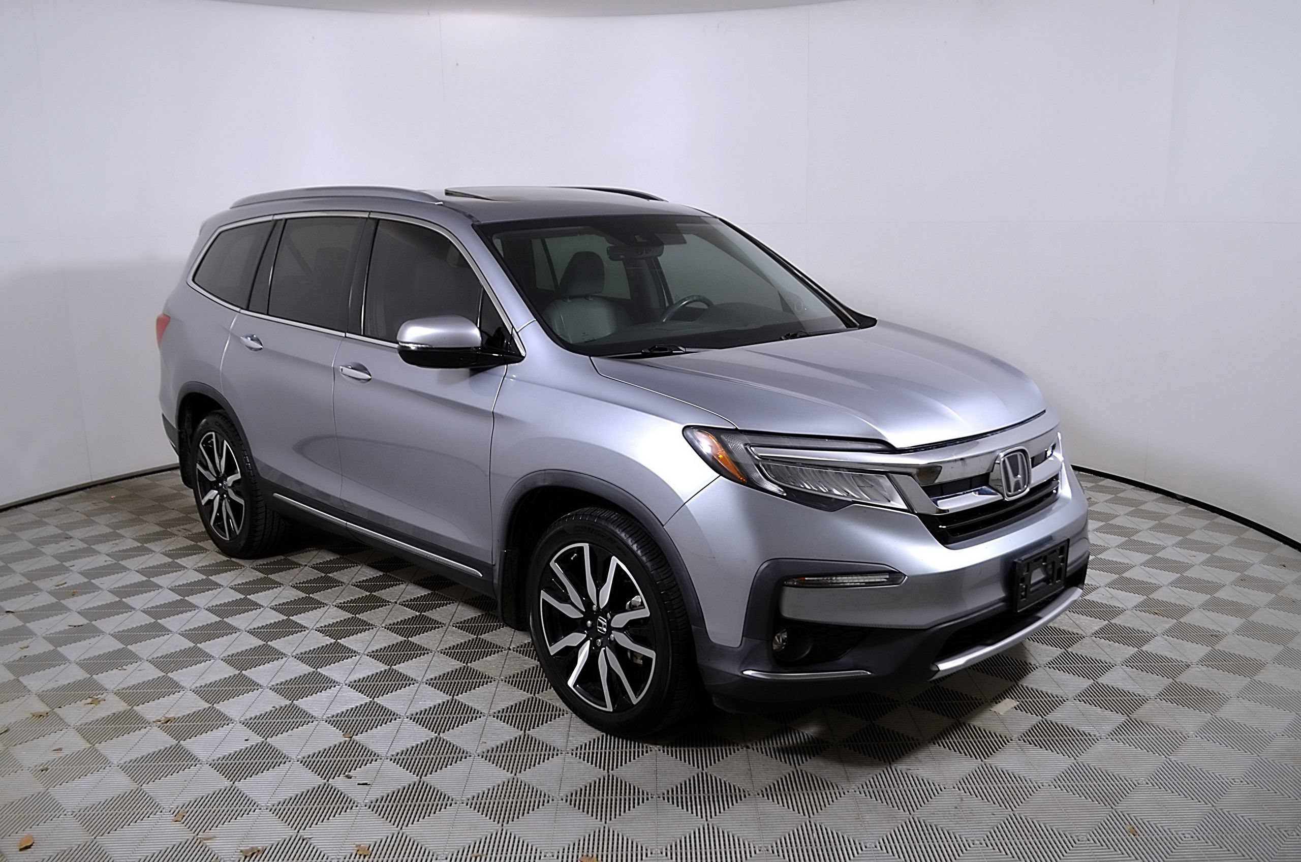 Used 2022 Honda Pilot Touring image 6