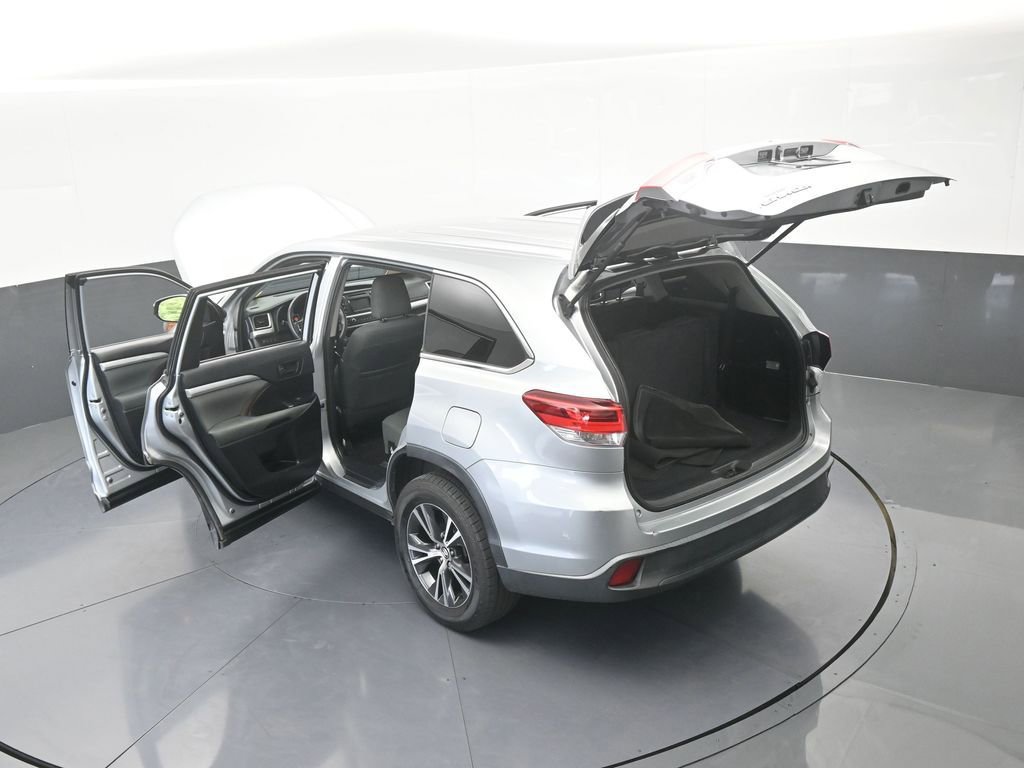 Used 2019 Toyota Highlander LE FWD image 64