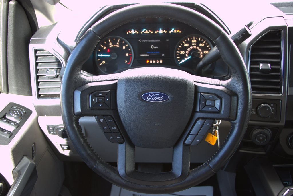 Used 2018 Ford F150 XLT w/ Equipment Group 302A Luxury AWD/4WD image 15