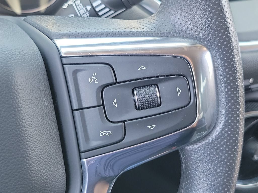 Used 2025 Chevrolet Blazer LT FWD image 24