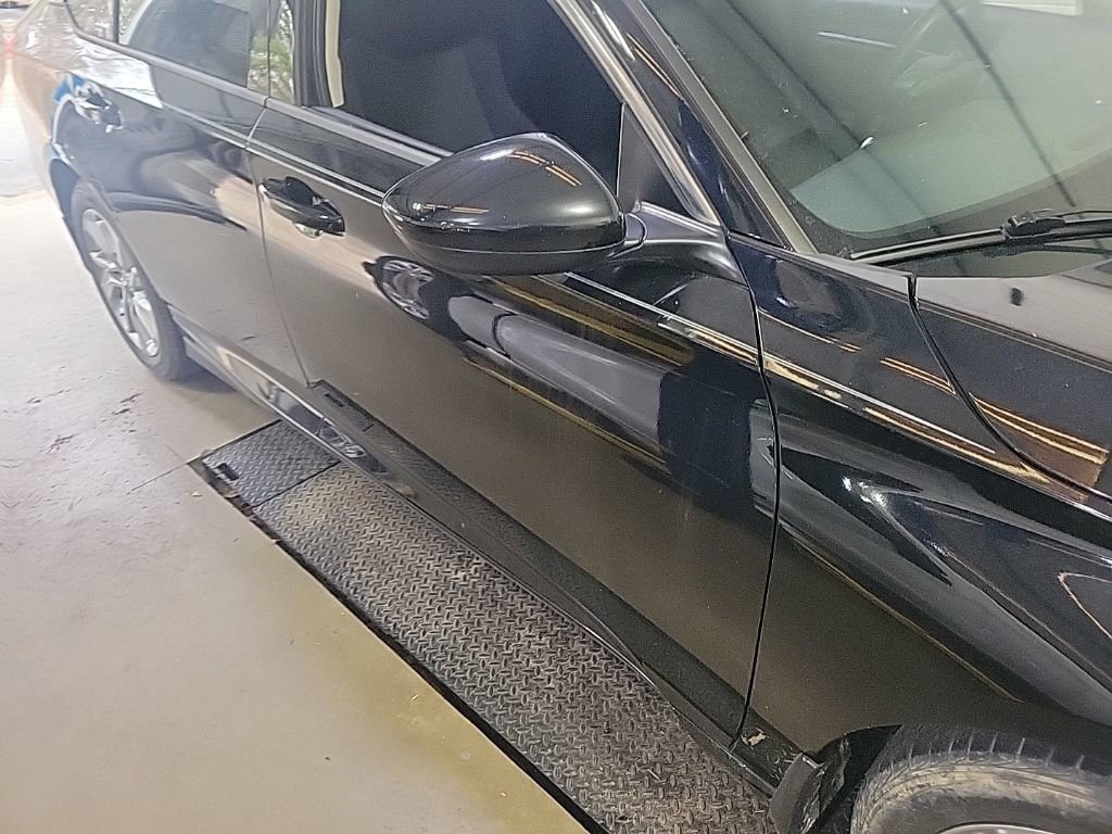 Used 2018 Honda Accord LX image 7