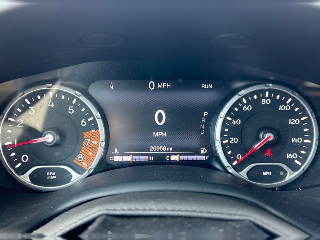 Used 2023 Jeep Renegade Latitude AWD/4WD image 24