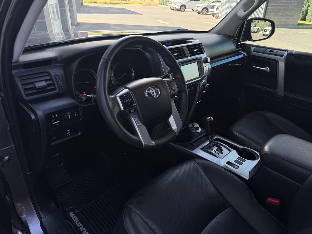 Used 2019 Toyota 4Runner Limited AWD/4WD image 24