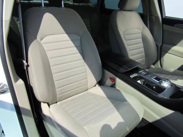 Certified 2019 Ford Fusion SE FWD image 9