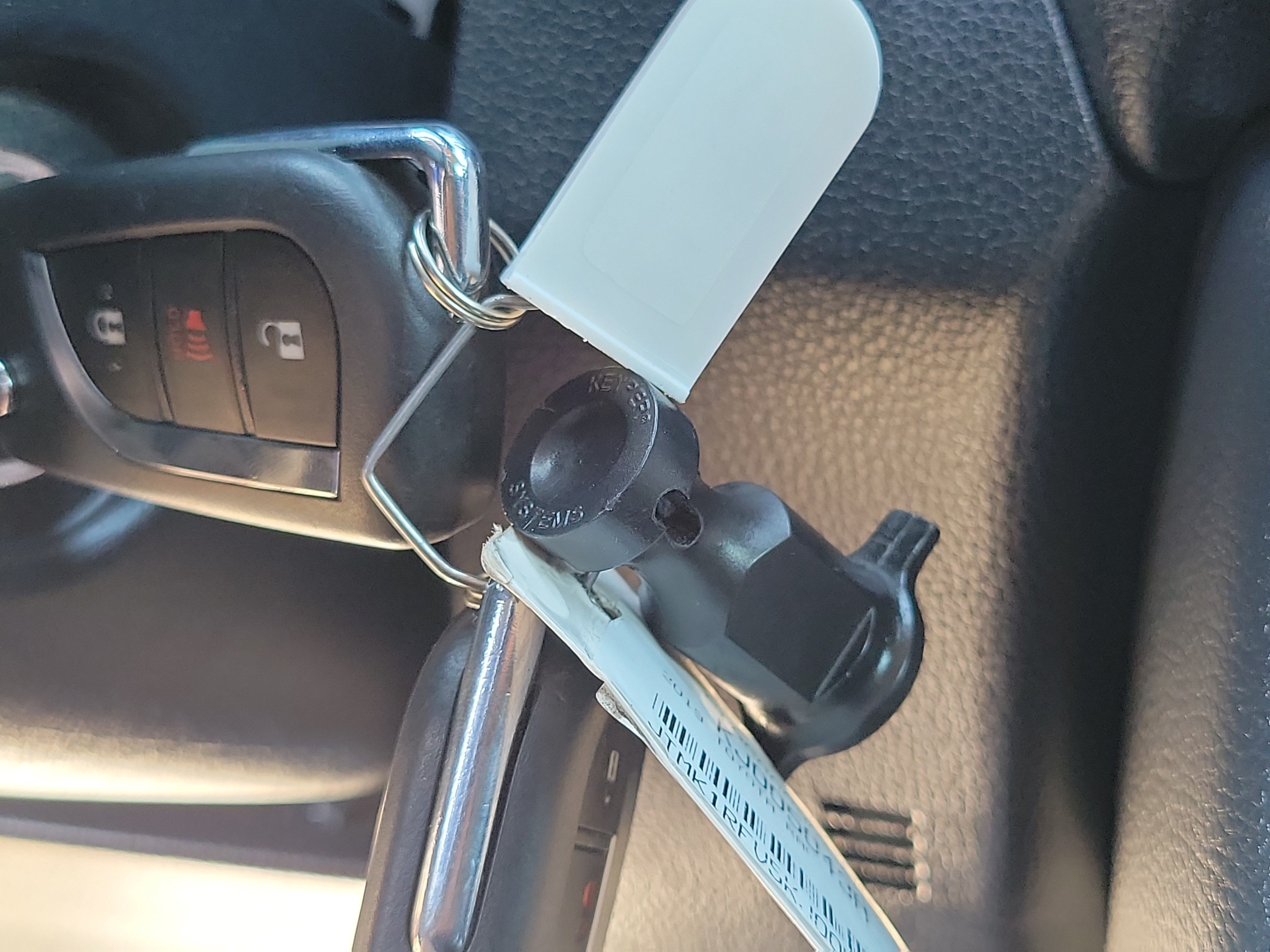 Used 2019 Toyota RAV4 LE w/ Carpet Mat Package FWD image 17
