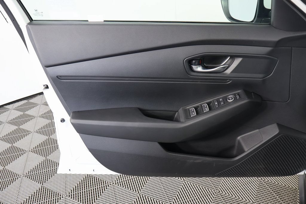 Used 2023 Honda Accord LX image 9