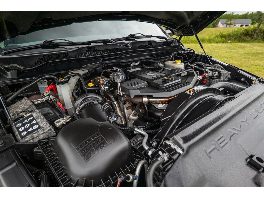 Used 2018 RAM 3500 Tradesman w/ Chrome Appearance Group AWD/4WD image 30