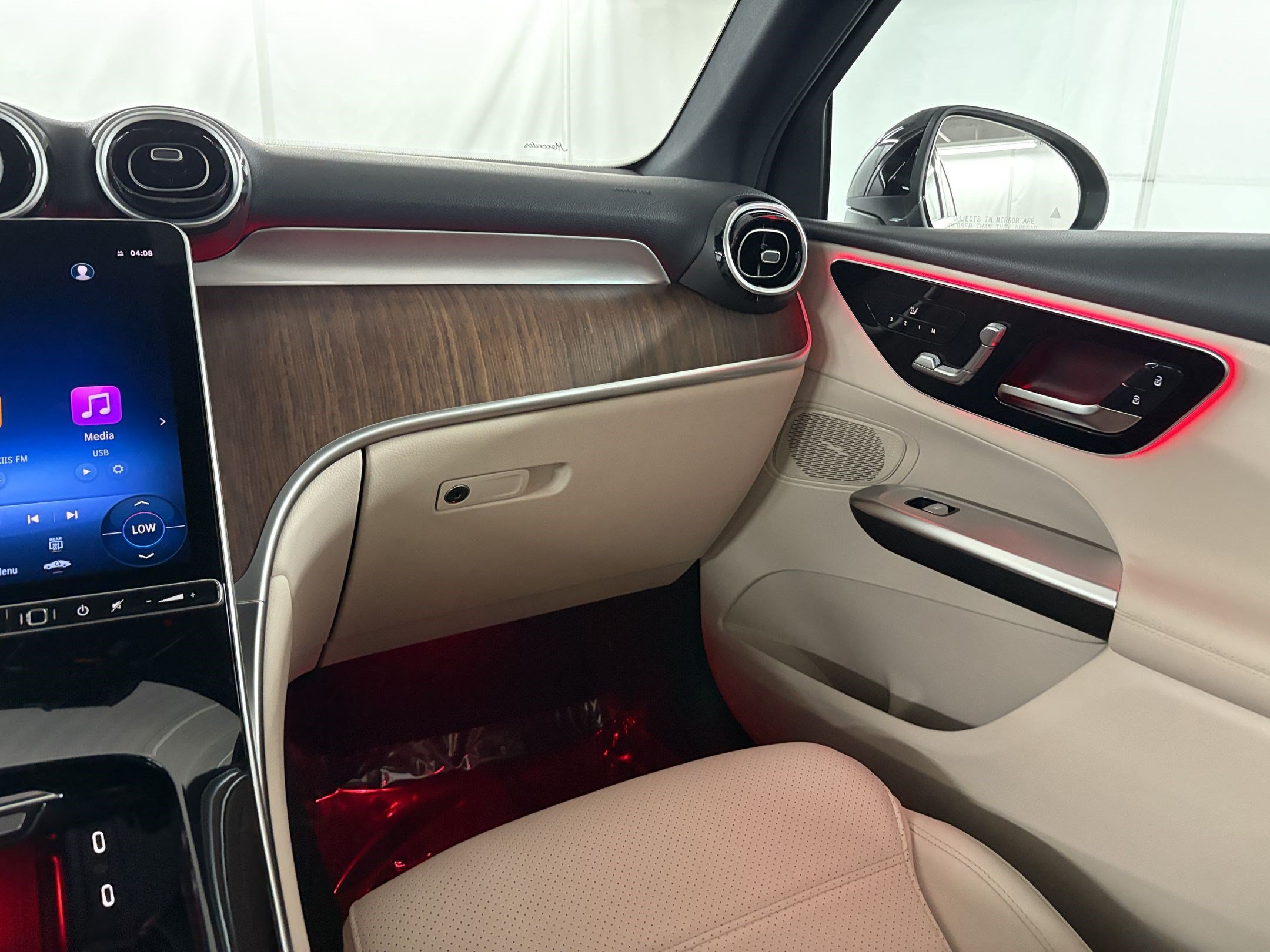 Certified 2026 Mercedes-Benz GLC 300 image 30