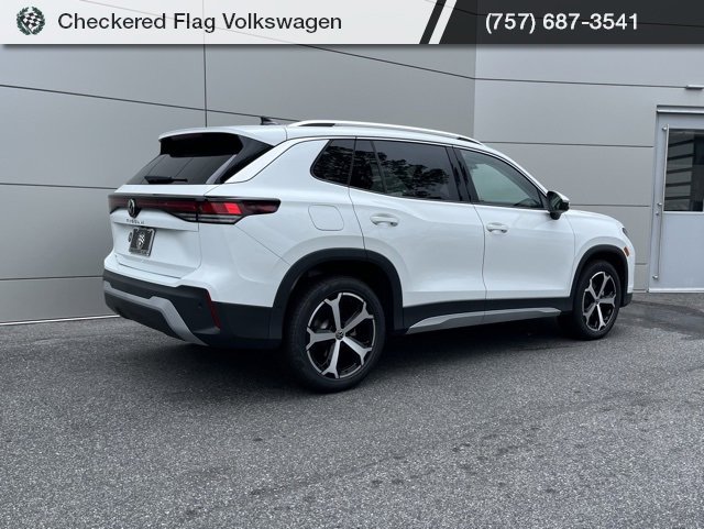 New 2025 Volkswagen Tiguan SE image 21