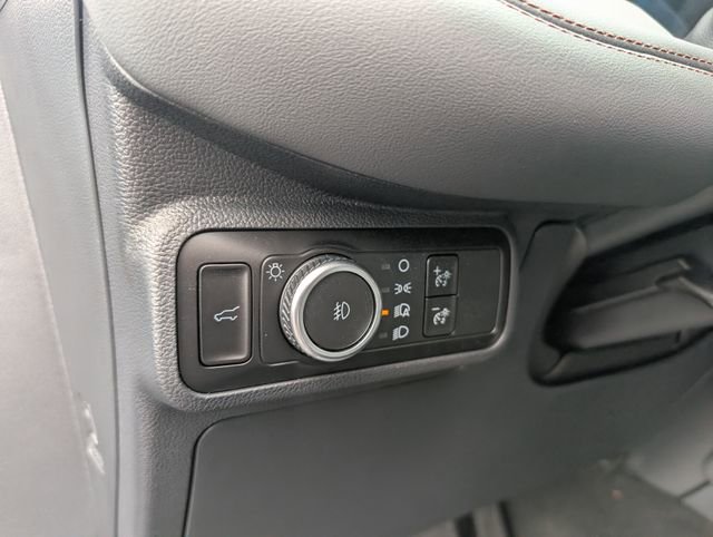 New 2026 Ford Explorer Active AWD/4WD image 17
