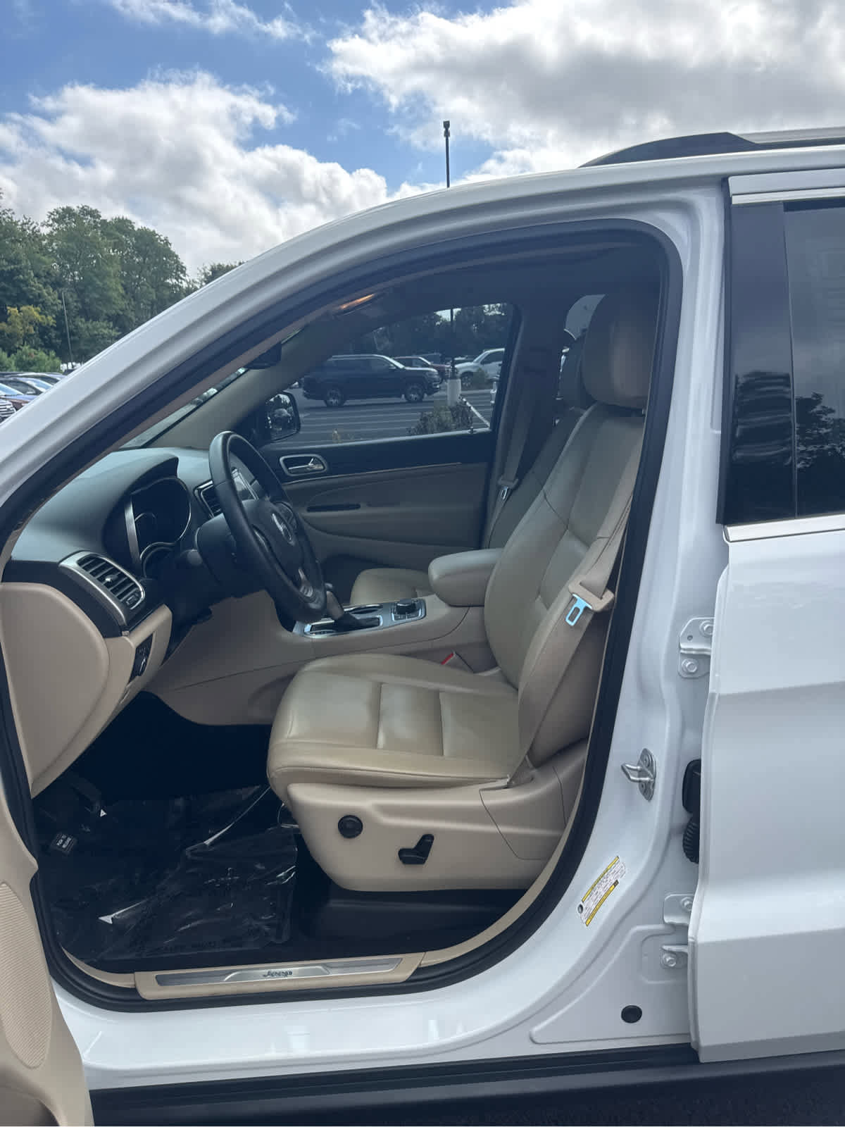 Certified 2020 Jeep Grand Cherokee Limited image 14