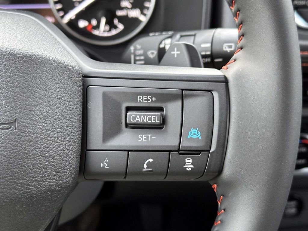 Certified 2025 Nissan Rogue SV image 23