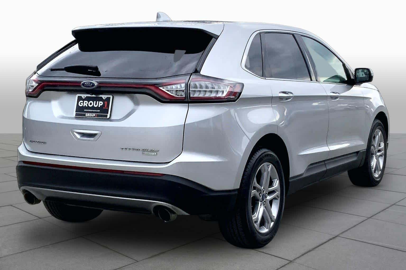 Used 2018 Ford Edge Titanium w/ Equipment Group 301A FWD image 13